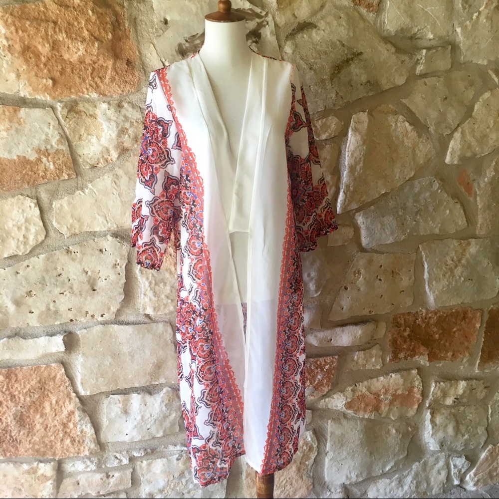 5⭐️Fave! Medallion Kimono - Picture 3 of 6